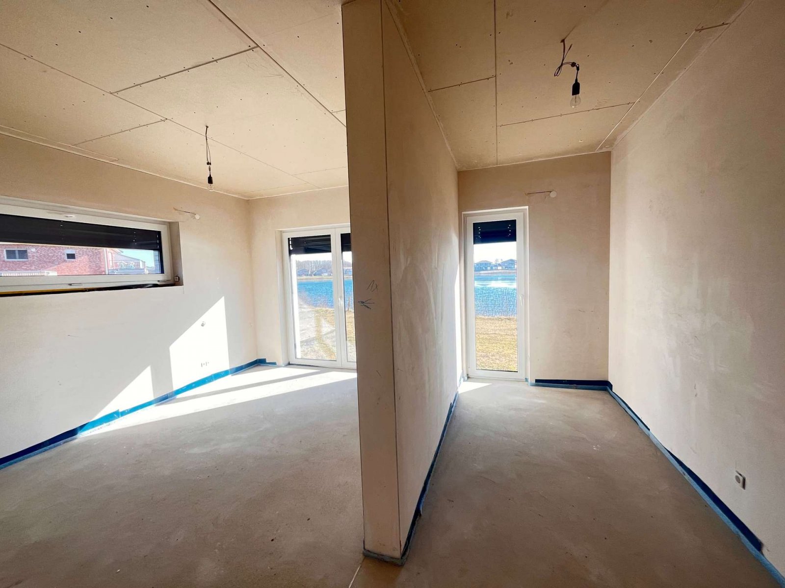 Provisionsfrei für Käufer! Ebenerdiges Traumhaus in einmaliger Seelage !