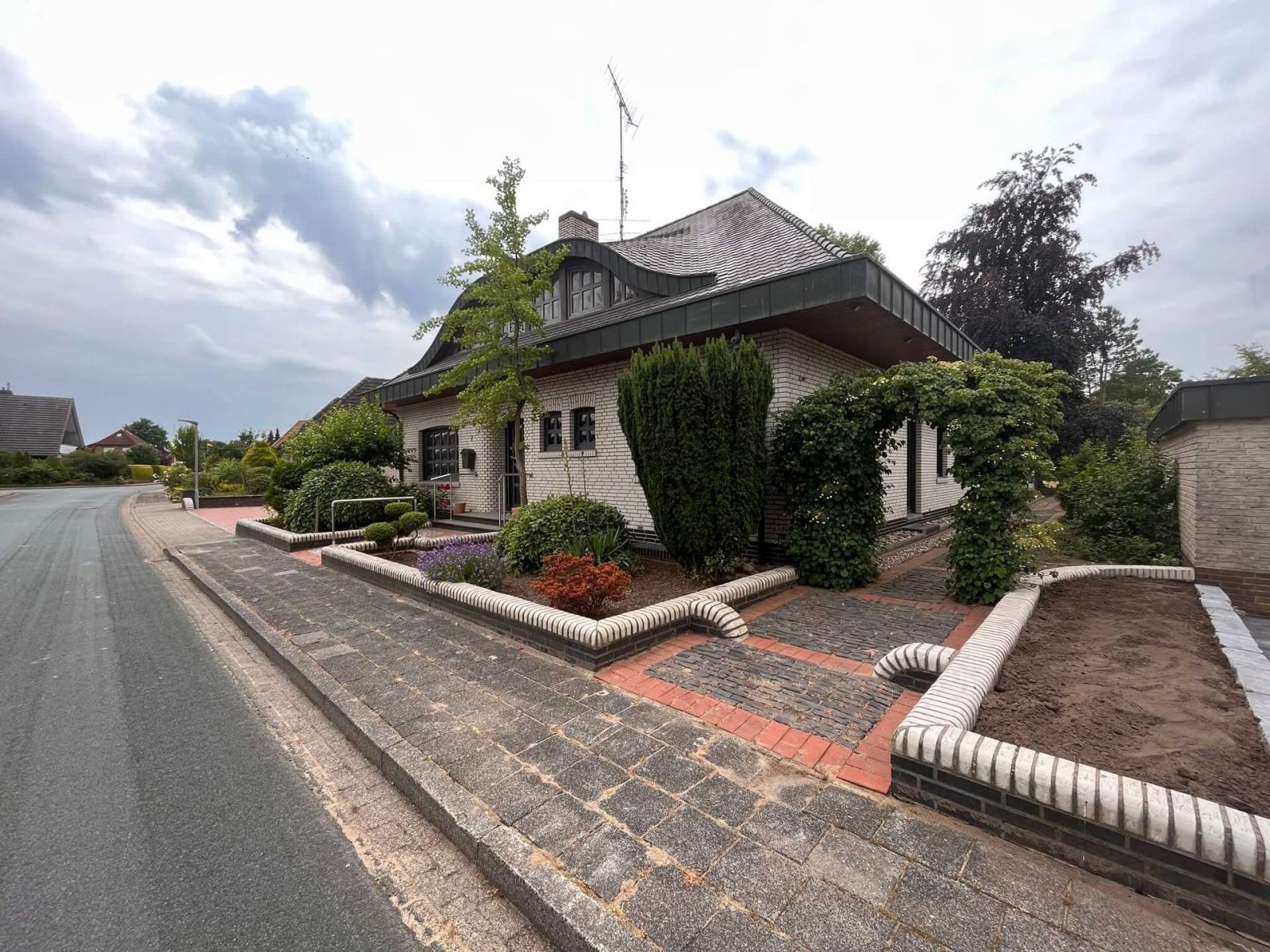 Provisionsfrei für Käufer! Exklusive Villa mit traumhaftem Grundstück an der Ems