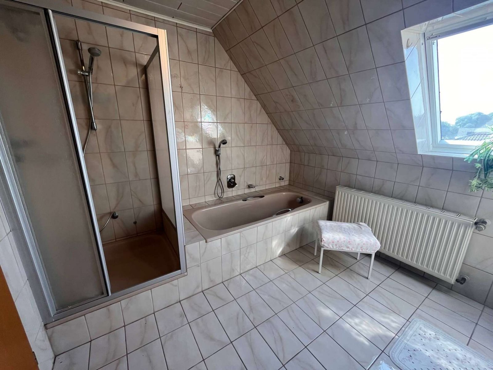 Provisionsfrei für Käufer! Exklusive Villa mit traumhaftem Grundstück an der Ems