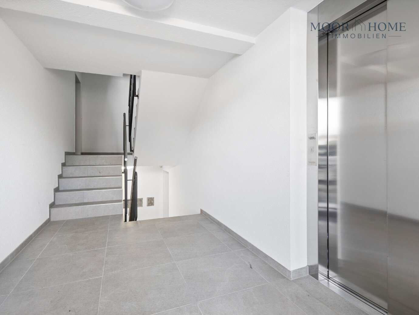Hochwertige Erdgeschosswohnung mit Terrasse und Kamin in zentraler Lage von Spelle