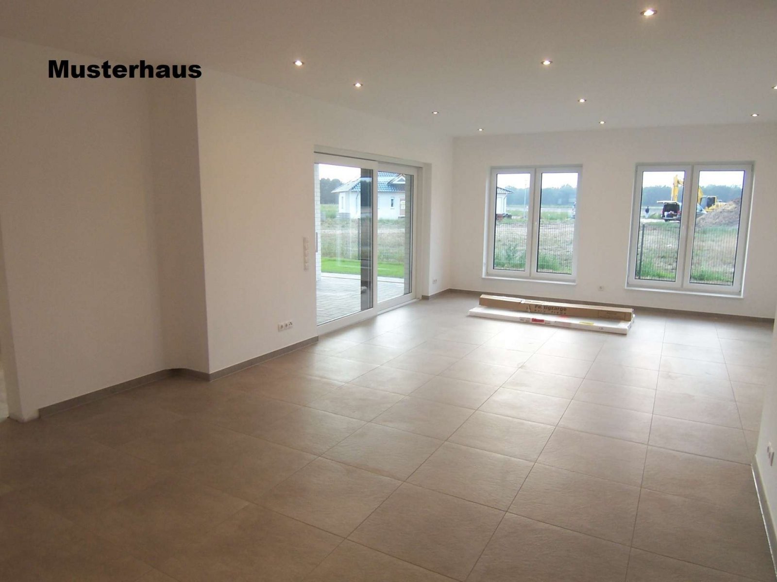 Provisionsfrei für Käufer! Klimafreundlicher Neubau Walmdachbungalow im Emsland
