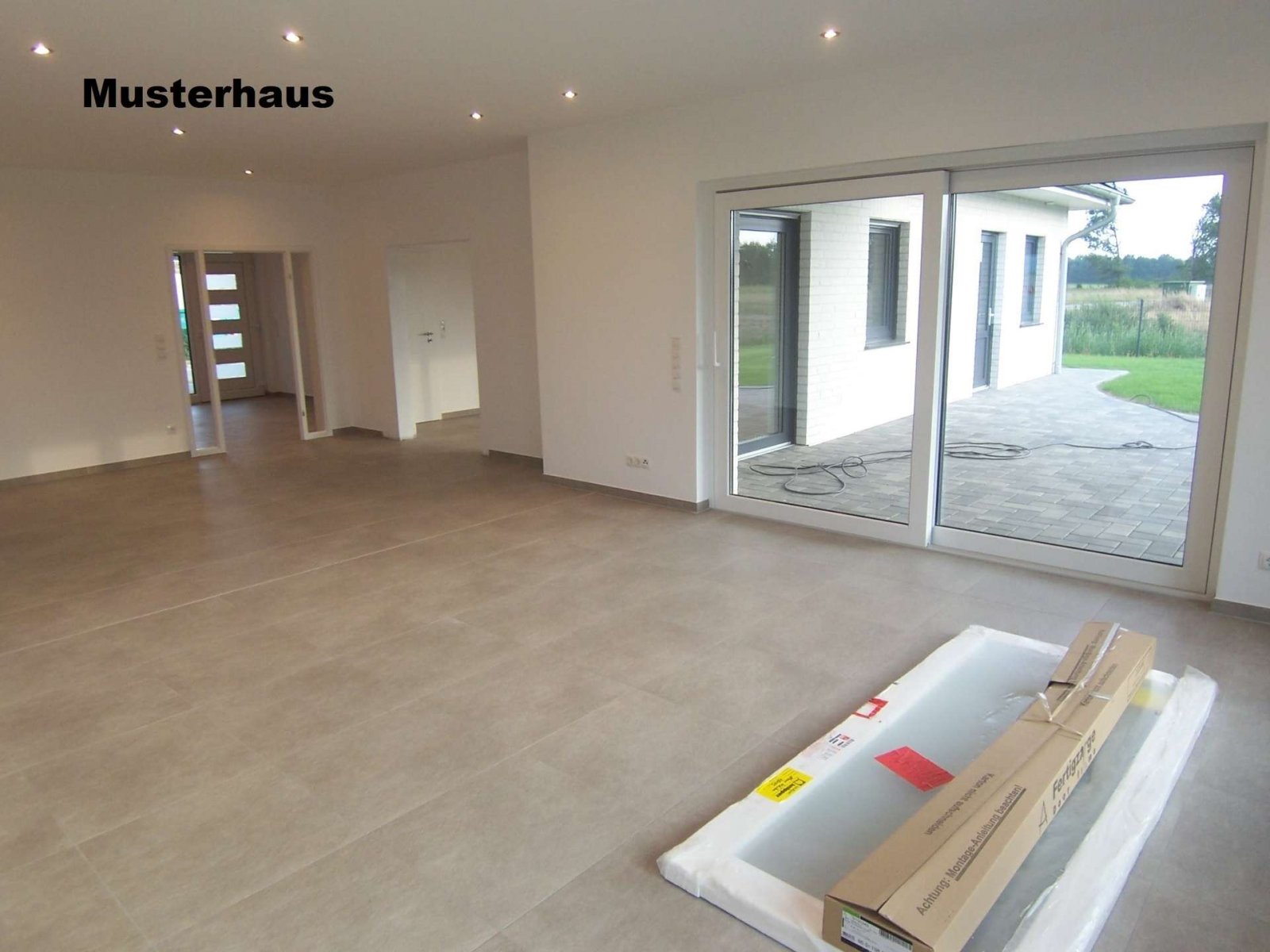 Provisionsfrei für Käufer! Klimafreundlicher Neubau Walmdachbungalow im Emsland