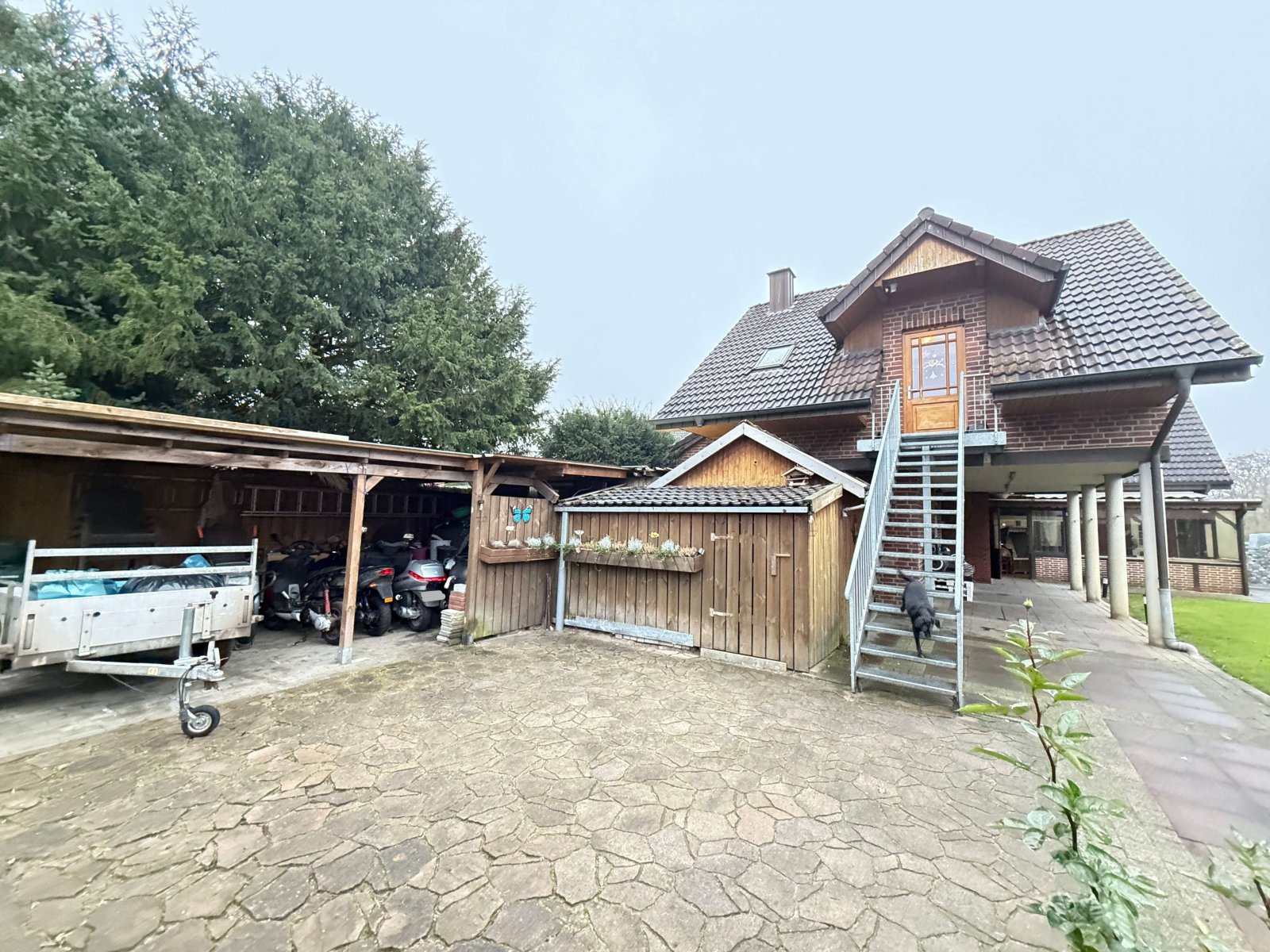 Käufer Provisionsfrei! Mehr Platz für Familie, Leben und Freizeit – Zweifamilienhaus mit ELW