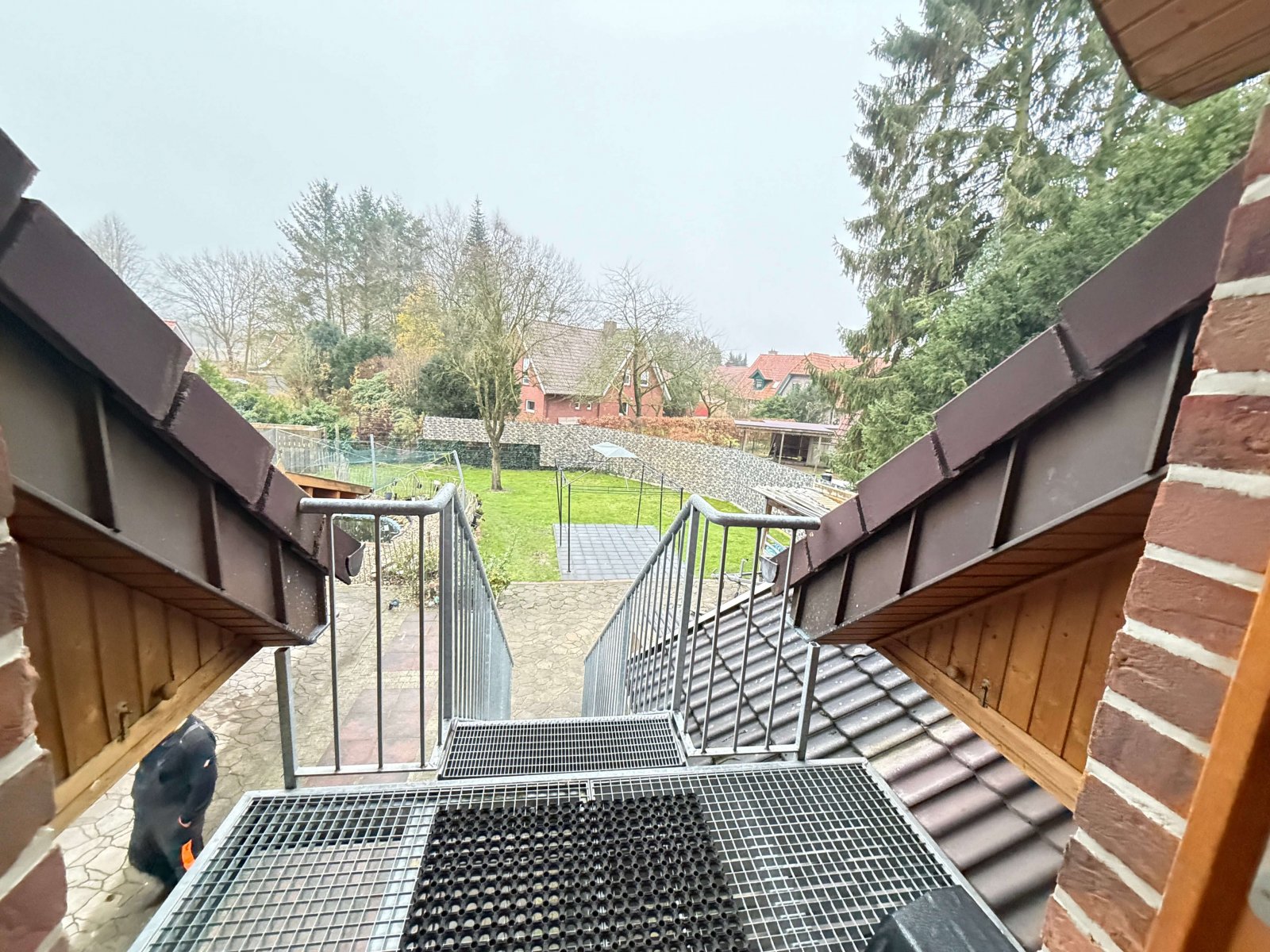 Käufer Provisionsfrei! Mehr Platz für Familie, Leben und Freizeit – Zweifamilienhaus mit ELW