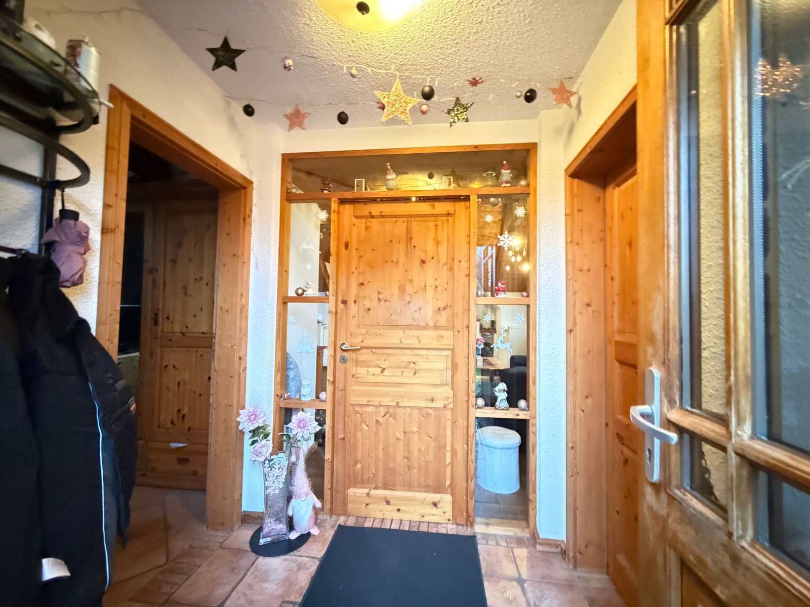 Käufer Provisionsfrei! Mehr Platz für Familie, Leben und Freizeit – Zweifamilienhaus mit ELW