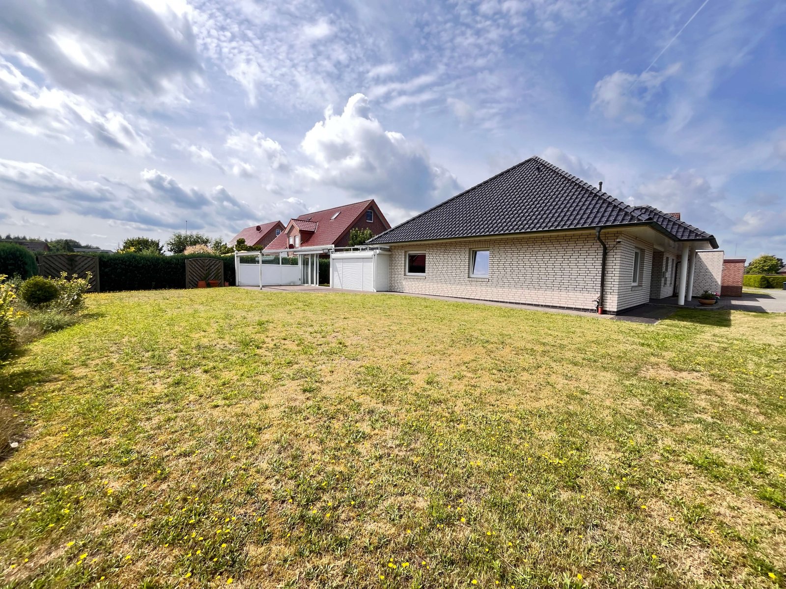 Platz zum Durchatmen! Top Bungalow mit großem Grundstück!