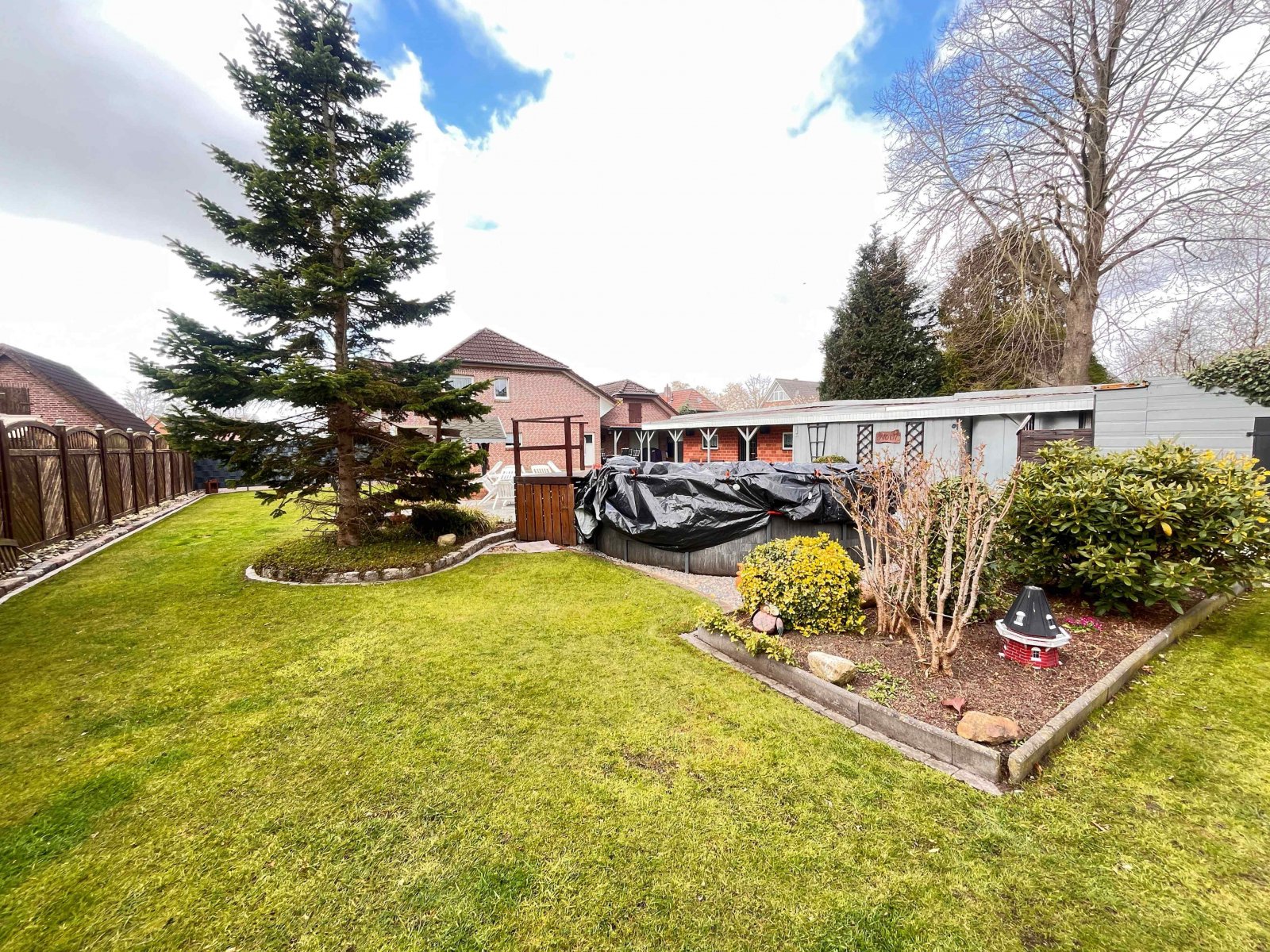 Charmantes Traumhaus – Großzügiges Zweifamilienhaus mit Weitblick und vielen Möglichkeiten!