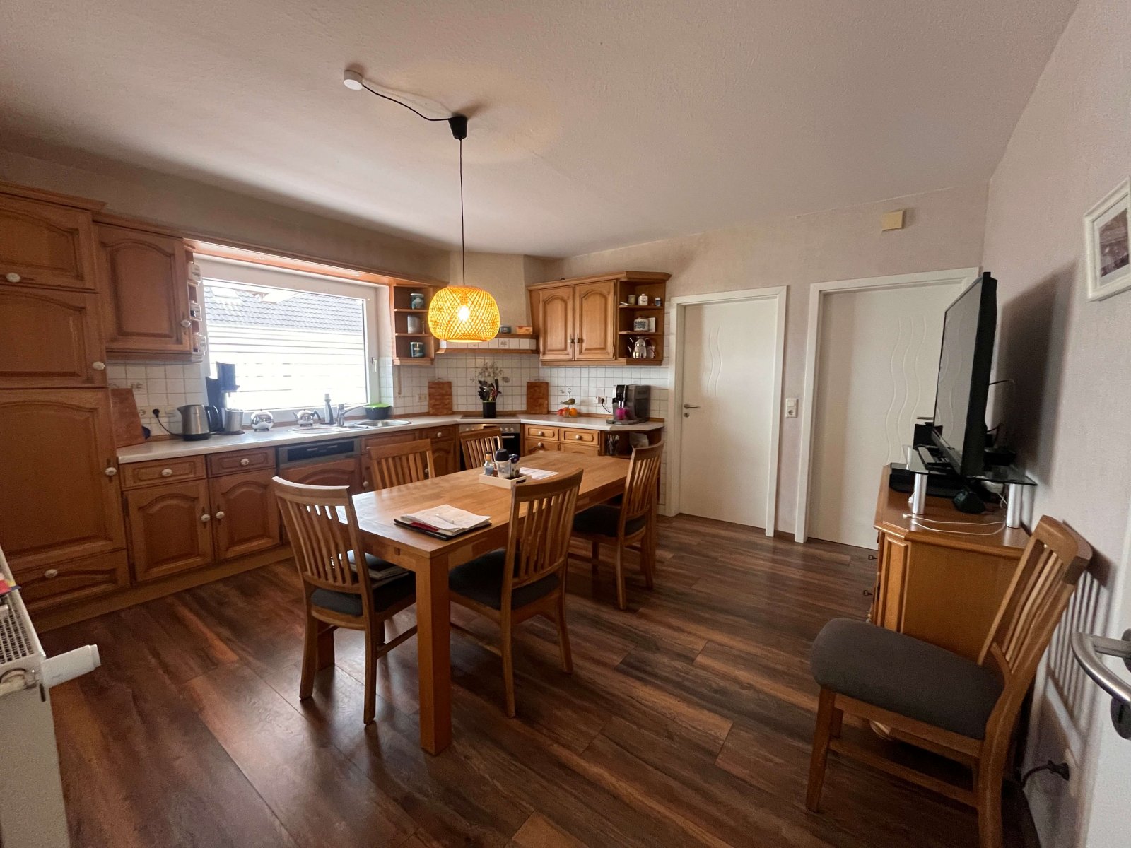 Charmantes Traumhaus – Großzügiges Zweifamilienhaus mit Weitblick und vielen Möglichkeiten!