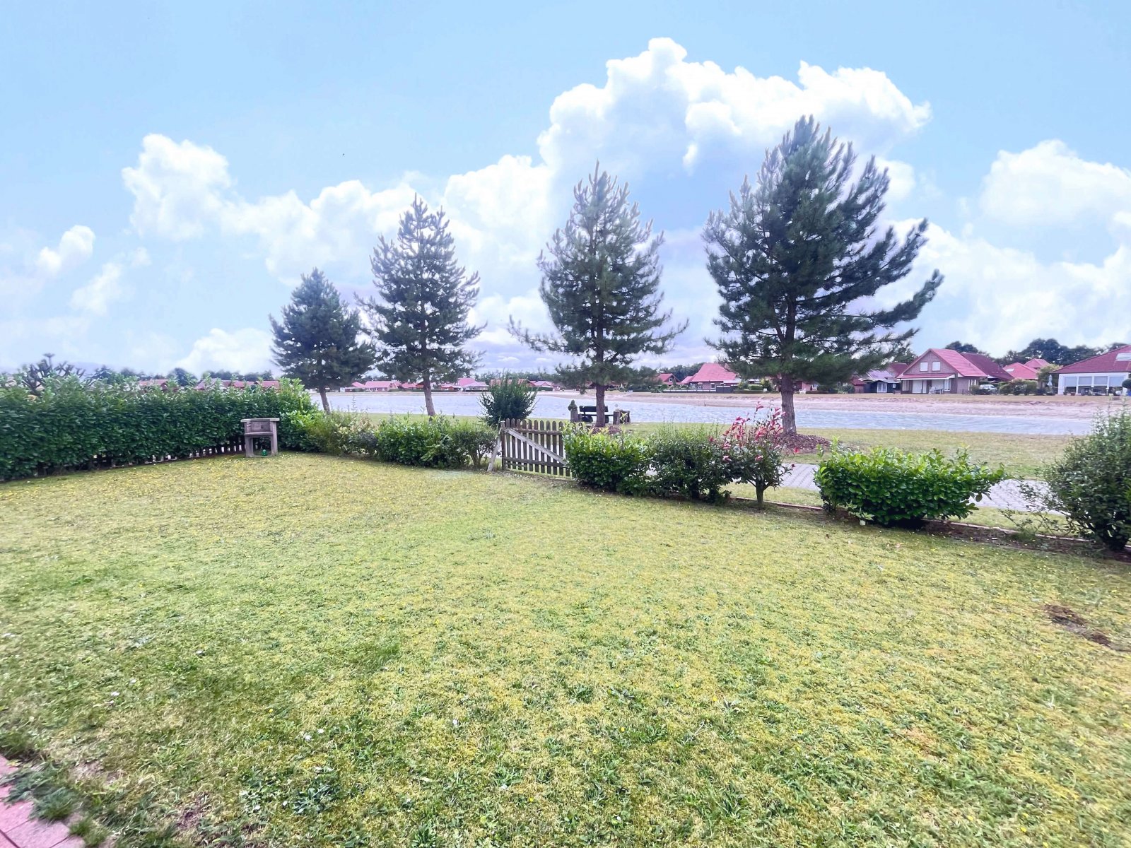 Traumhaft leben am Wasser: Ihr Rückzugsort mit Urlaubsfeeling