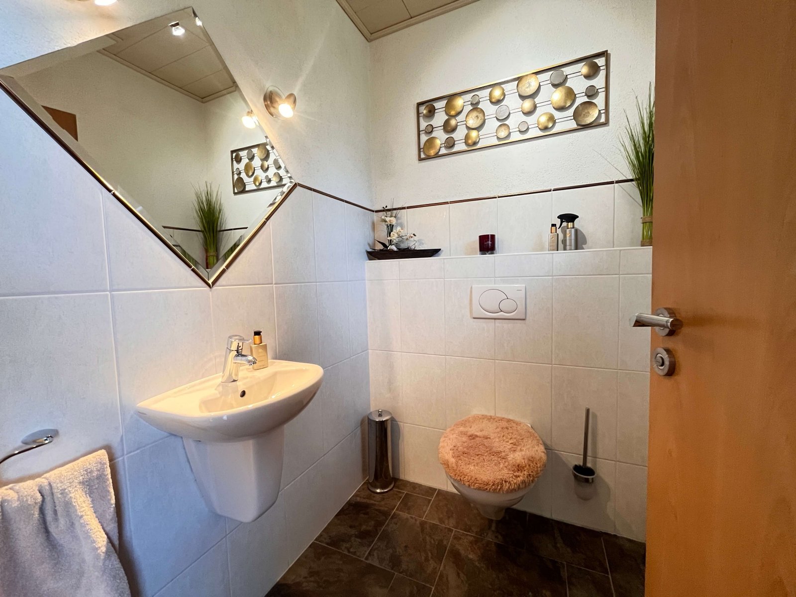 Idylle trifft auf Komfort – Ihr Traumhaus in Neurhede wartet auf Sie!