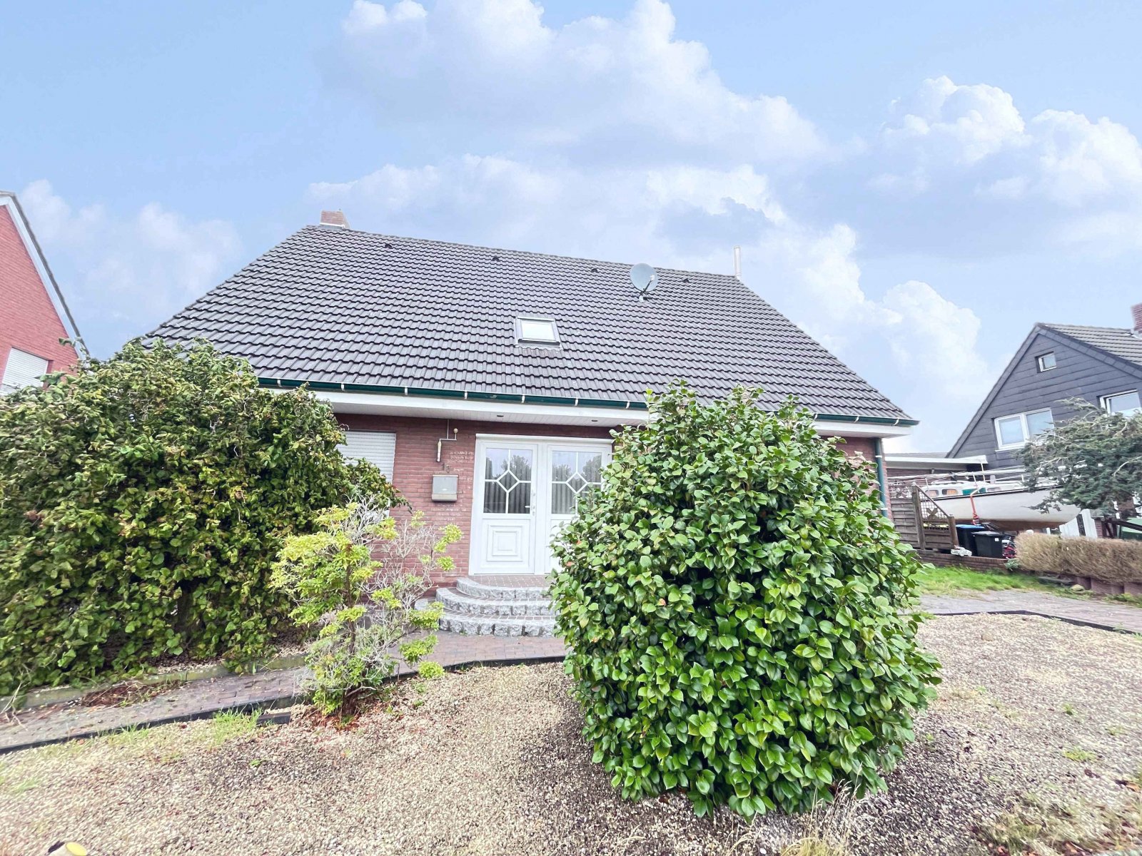 Viel Raum für Ihre Ideen – charmantes Einfamilienhaus zentral in Dörpen!