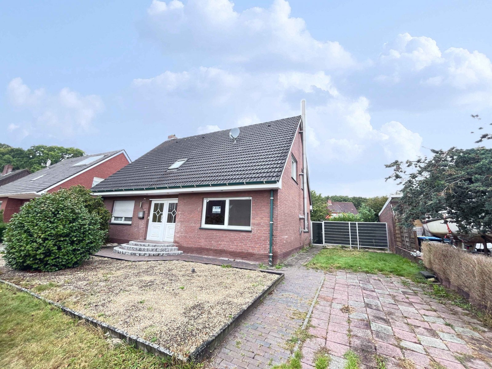 Viel Raum für Ihre Ideen – charmantes Einfamilienhaus zentral in Dörpen!