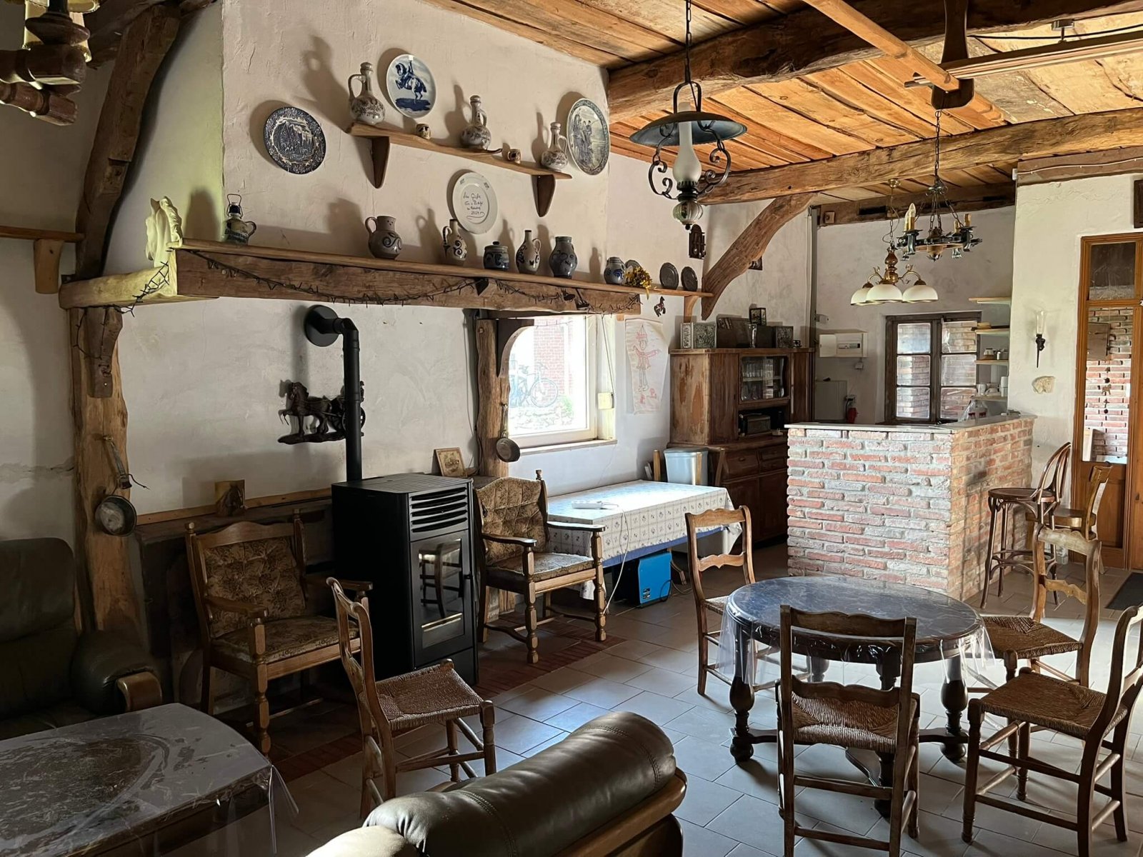 Ein Eldorado für Pferdesportler - Weitläufiges Anwesen mit Reithalle, Stallungen und PV-Anlage!