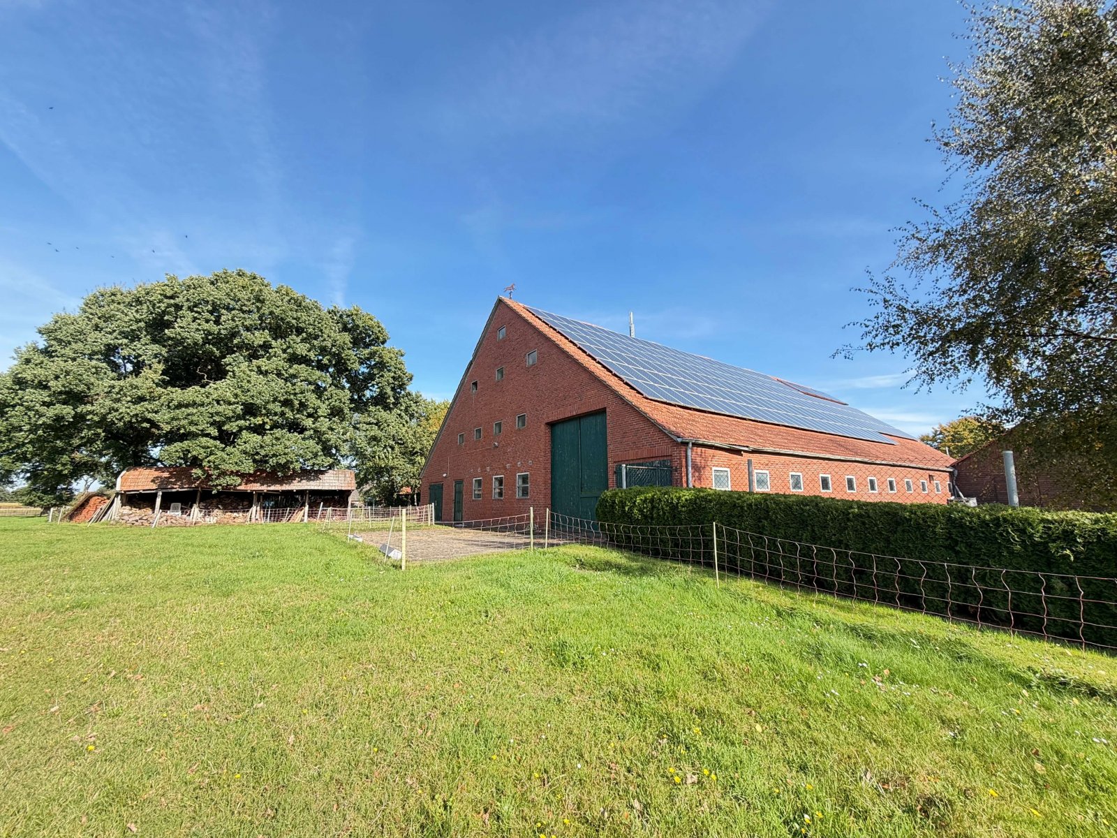 Charaktervolles Anwesen mit Gaststätte, Ferienwohnungen, PV-Anlage – ein Platz zum Leben u. Träumen