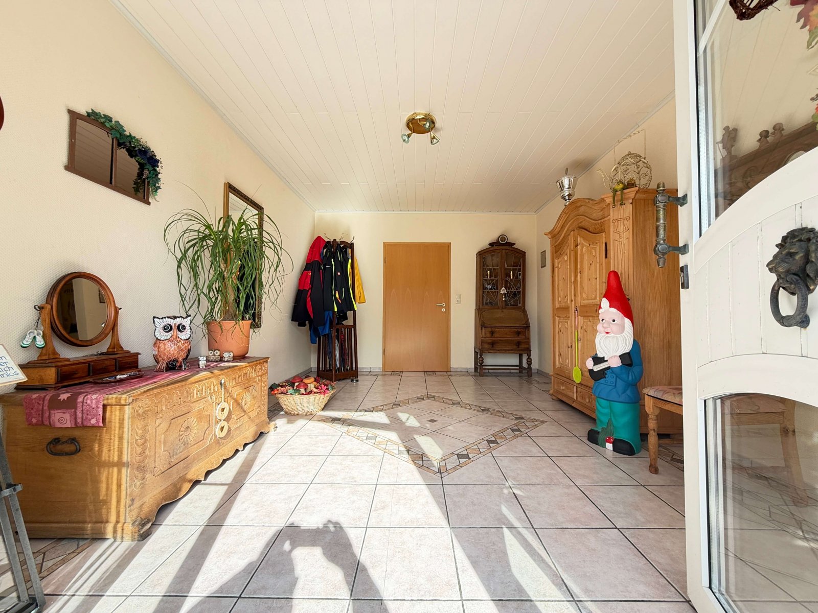 Charaktervolles Anwesen mit Gaststätte, Ferienwohnungen, PV-Anlage – ein Platz zum Leben u. Träumen