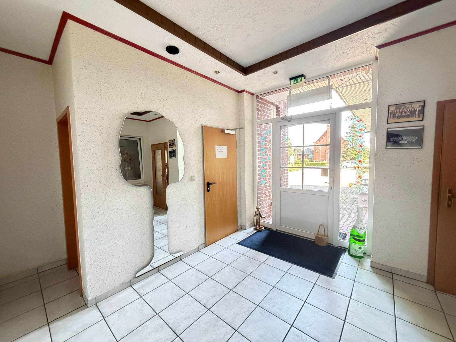 Charaktervolles Anwesen mit Gaststätte, Ferienwohnungen, PV-Anlage – ein Platz zum Leben u. Träumen