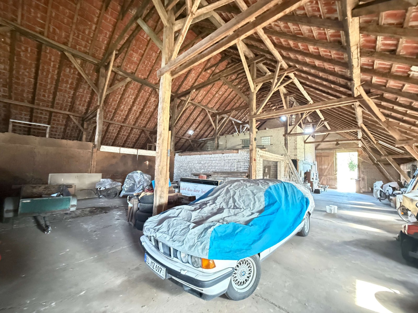 Charaktervolles Anwesen mit Gaststätte, Ferienwohnungen, PV-Anlage – ein Platz zum Leben u. Träumen