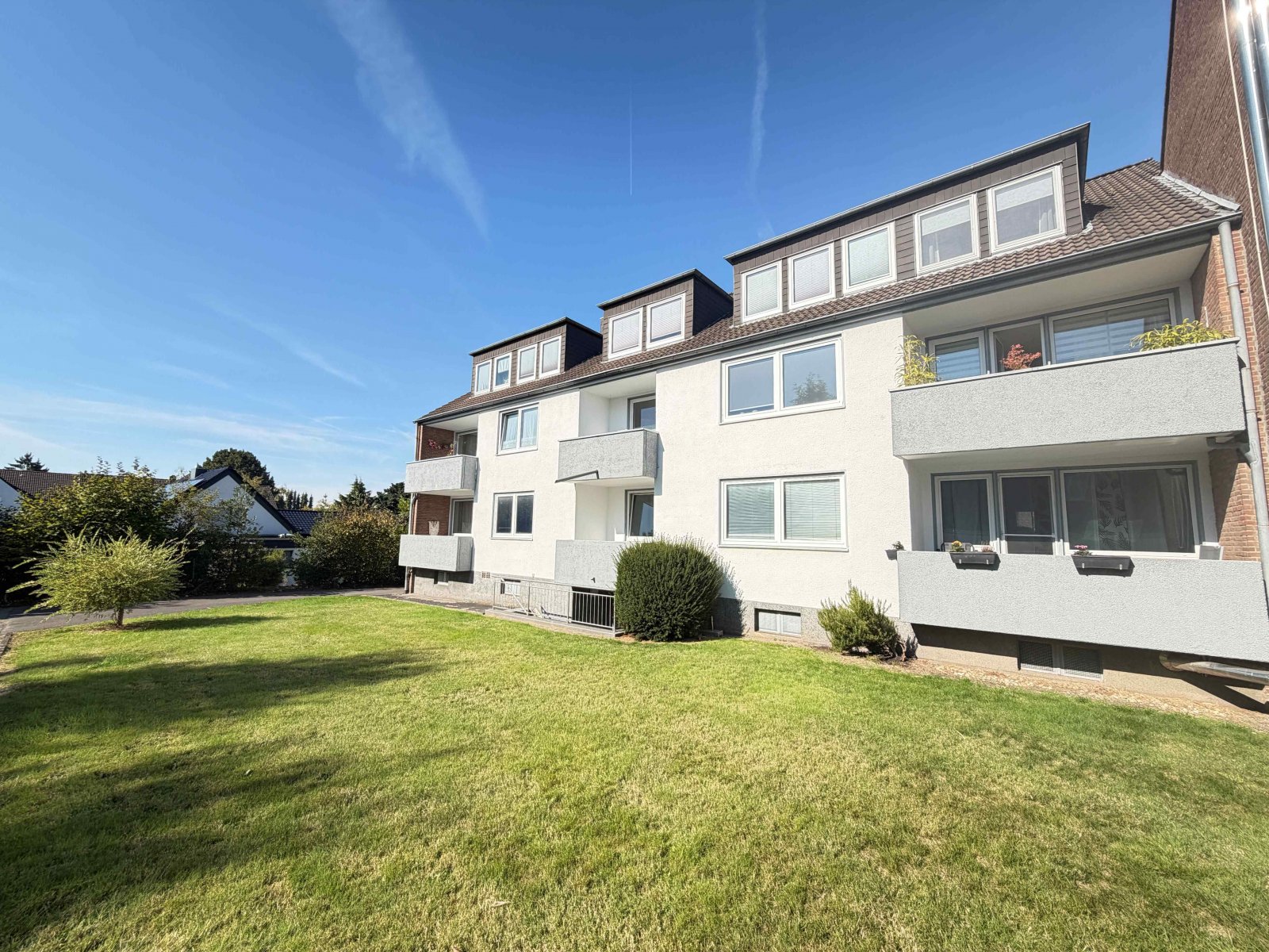 Gepflegte Wohnanlage mit 9 WE in Langenfeld – top vermietet, top Zustand, beste Lage