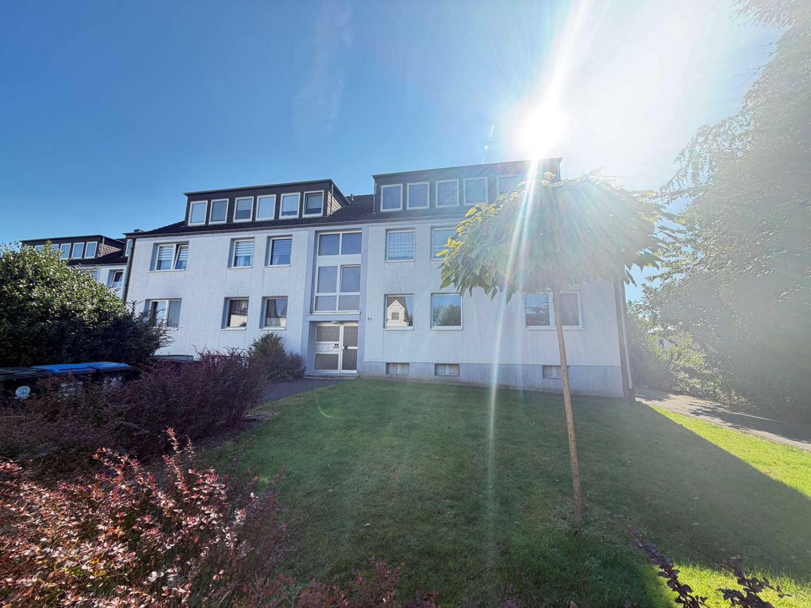 Gepflegte Wohnanlage mit 9 WE in Langenfeld – top vermietet, top Zustand, beste Lage