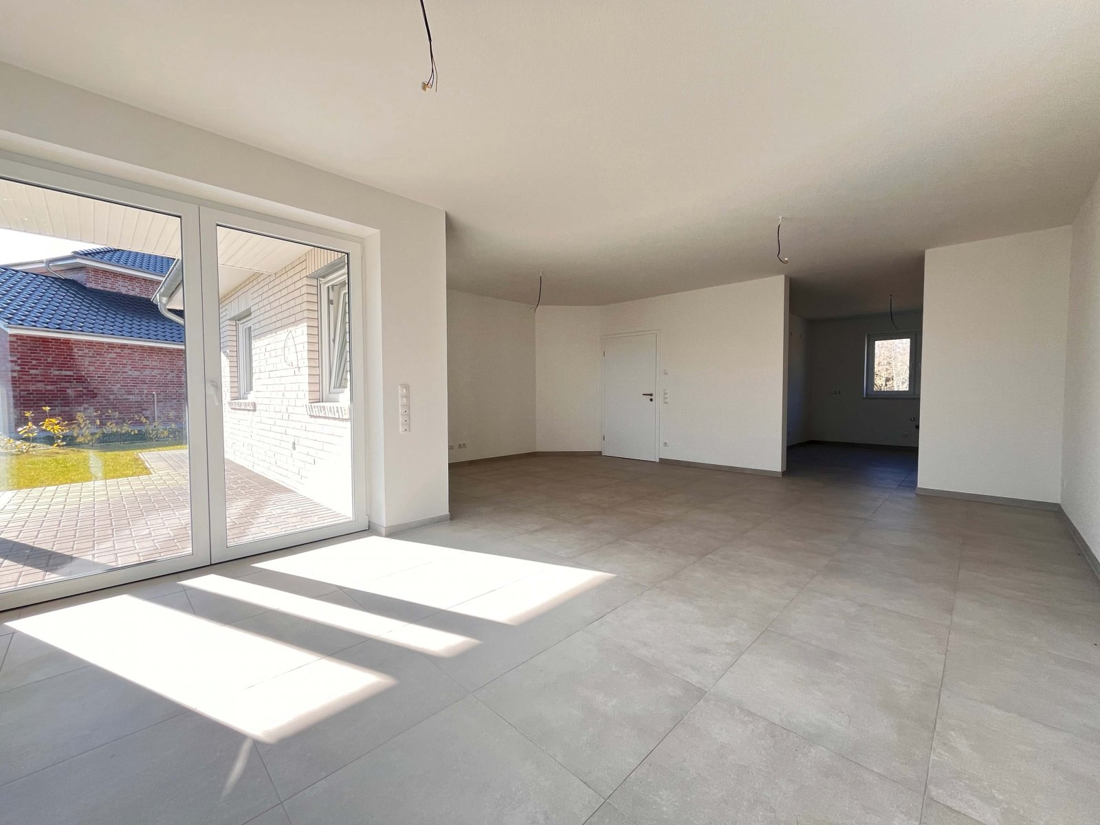 Leben am See – Neubau-Bungalow mit Wohlfühlgarantie!