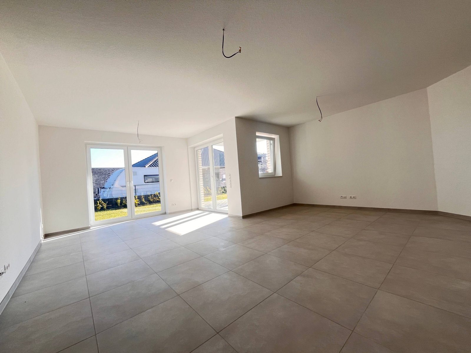 Leben am See – Neubau-Bungalow mit Wohlfühlgarantie!