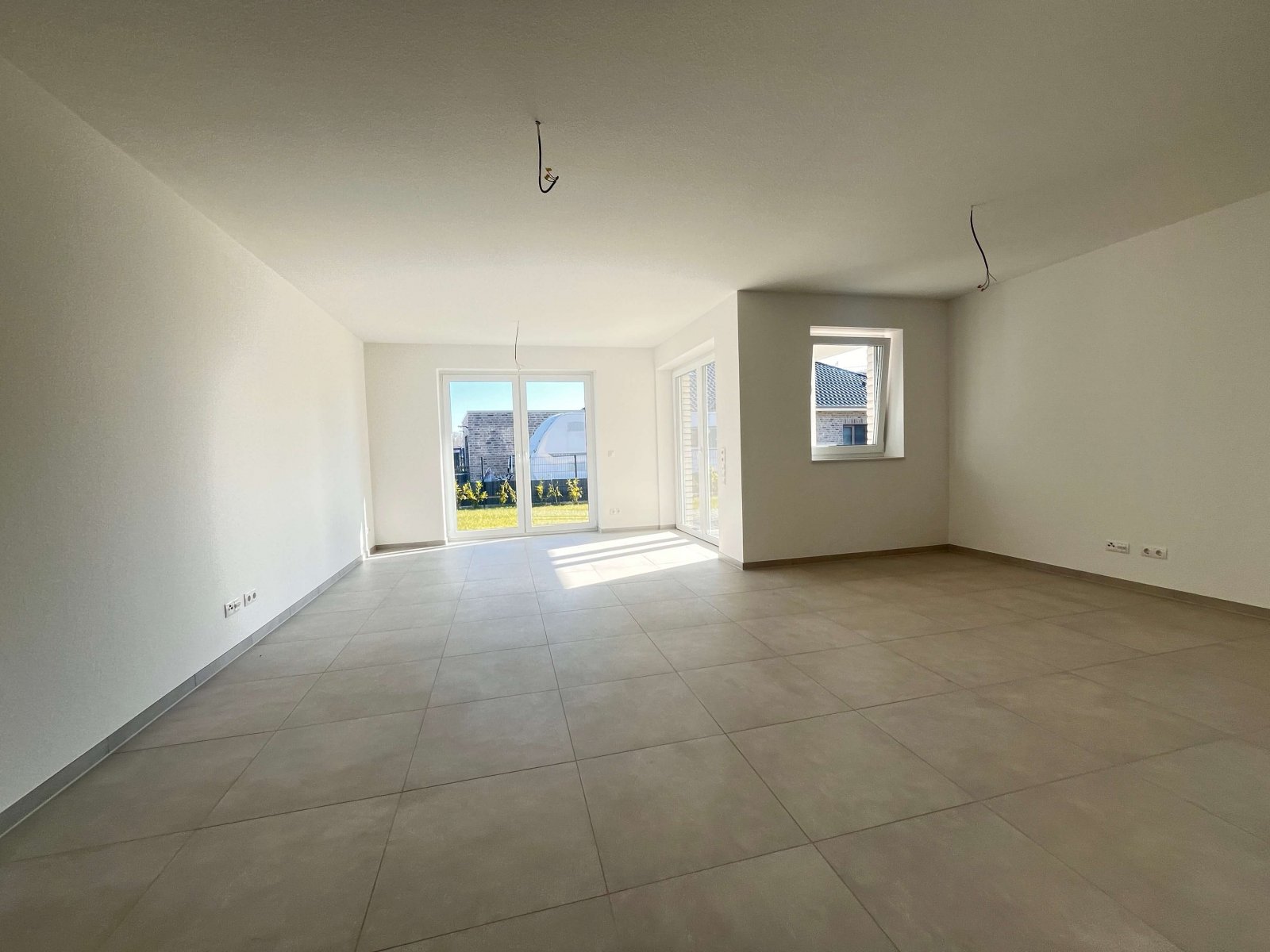 Leben am See – Neubau-Bungalow mit Wohlfühlgarantie!