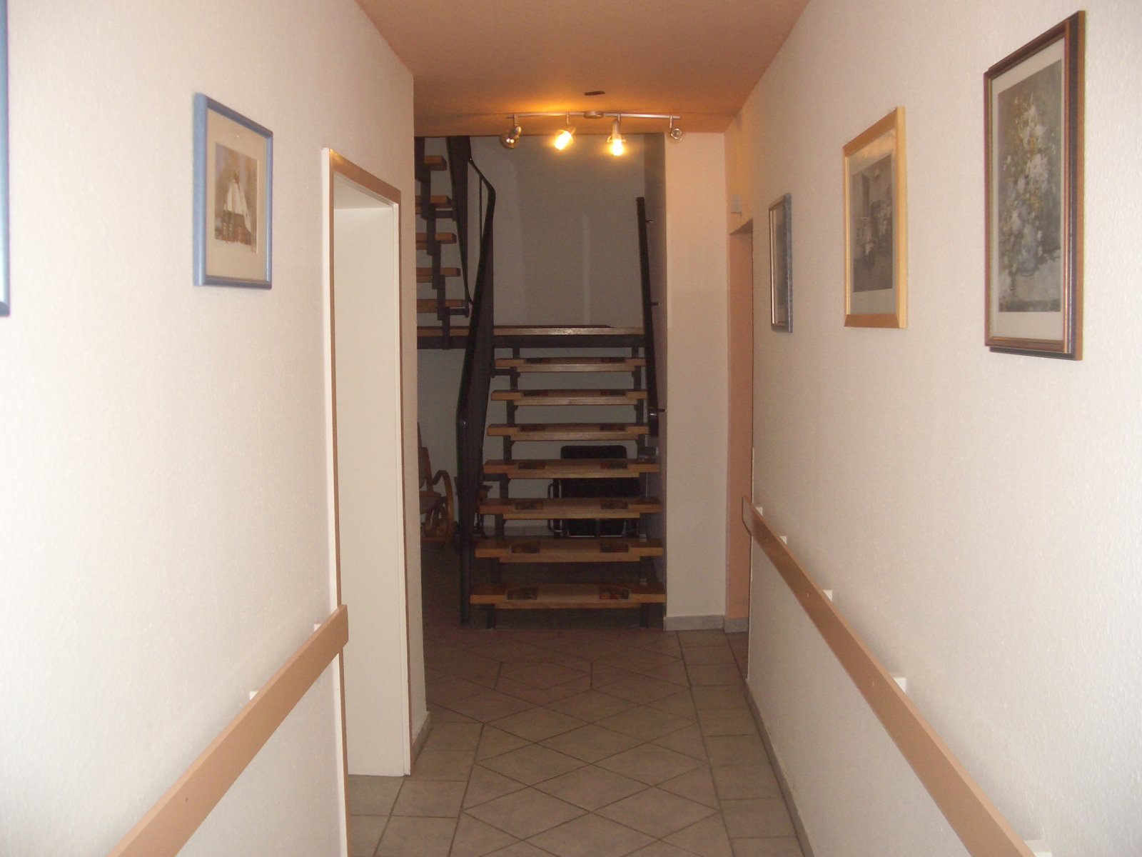 Investition mit Zukunft – Gepflegtes Mehrfamilienhaus 14 WE in zentraler Lage