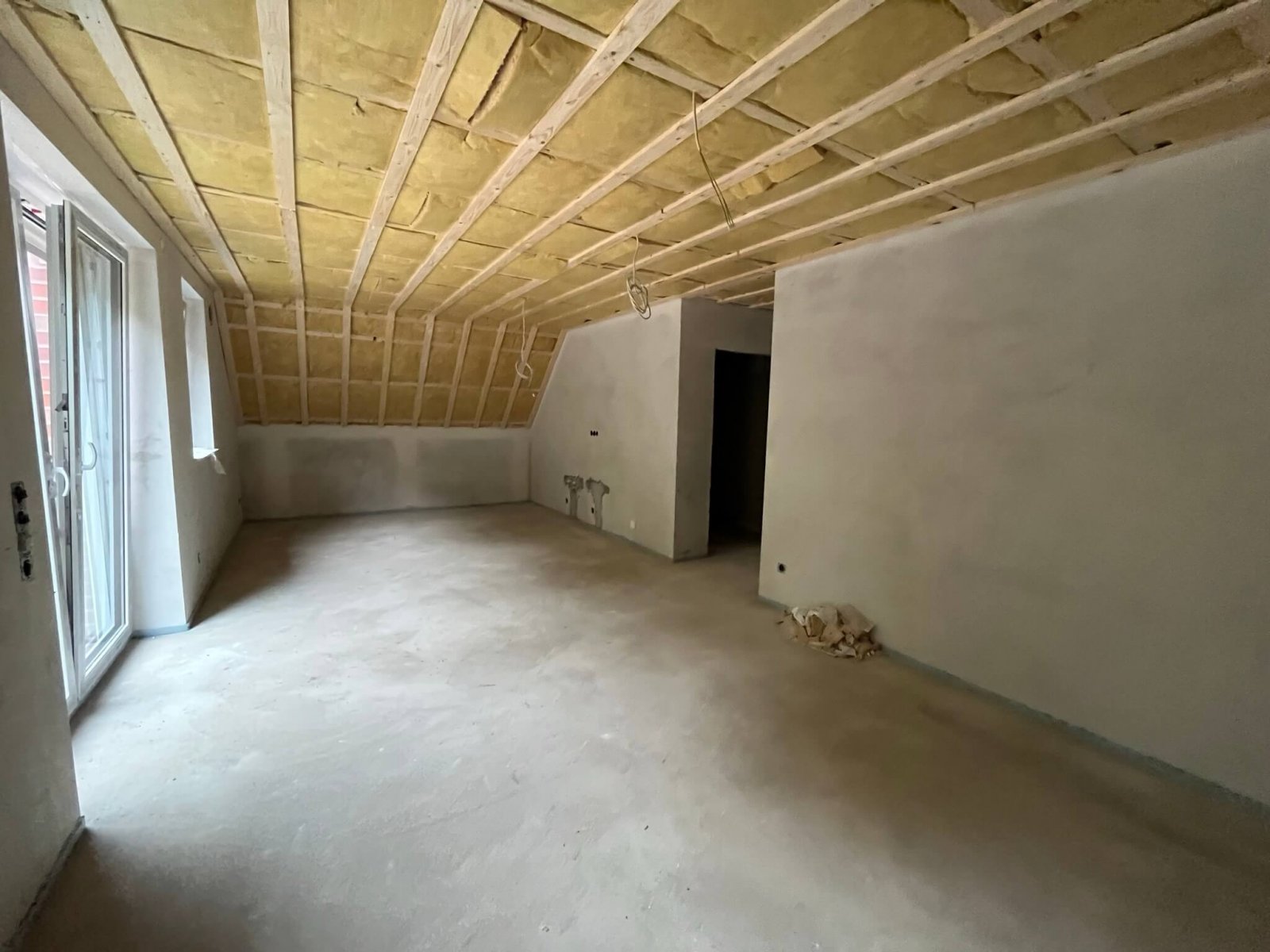 Neubau Mehrfamilienhaus mit 4 Wohnungen in Stadtrandlage