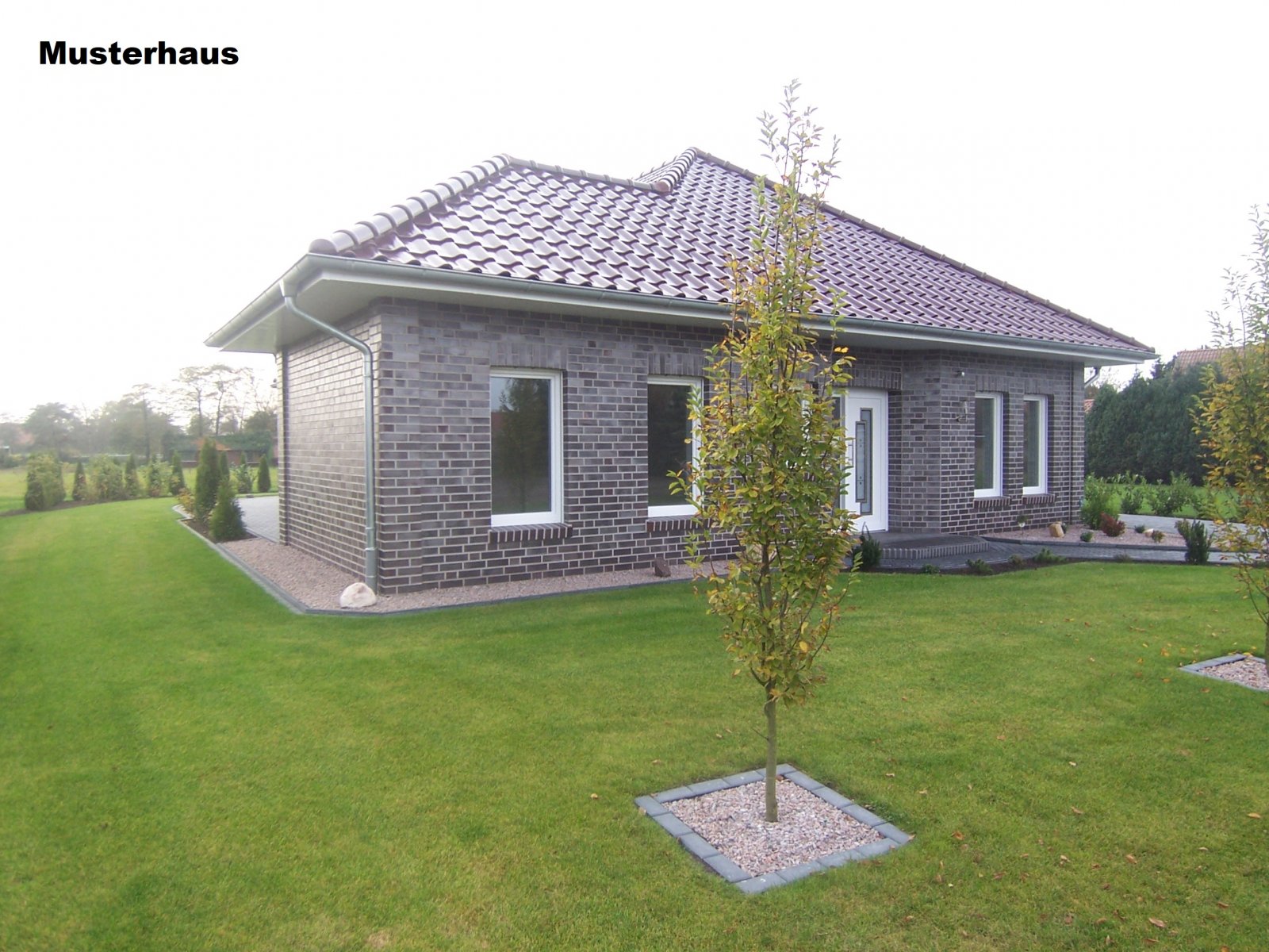 Moderner Edel-Bungalow in ruhiger Wohnlage!