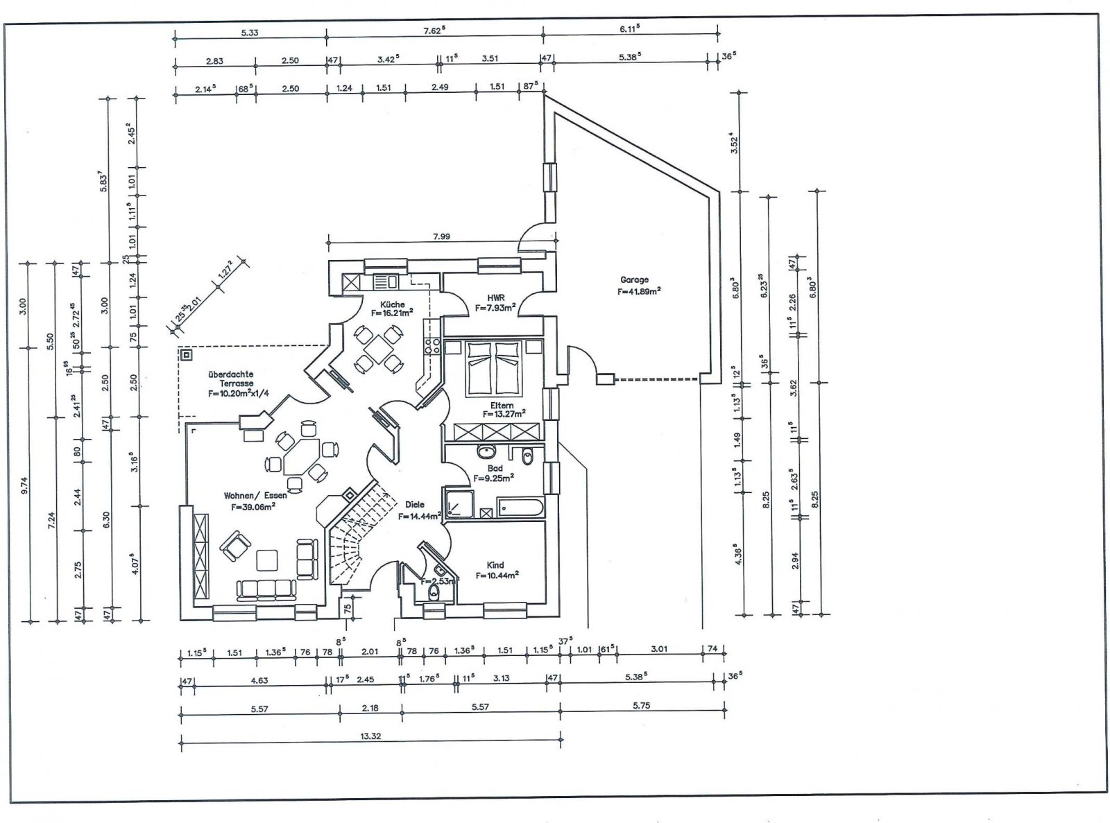 Moderner Neubau-Winkelwalmdachbungalow in Parklage!