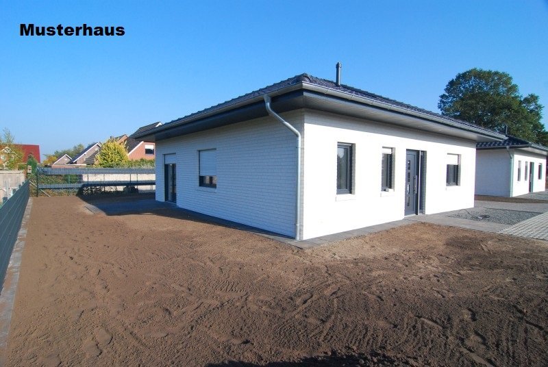 Moderner Neubau-Walmdachbungalow in bevorzugter Wohnlage!