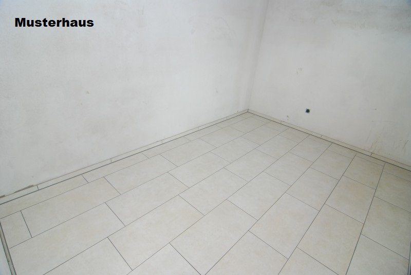 Moderner Neubau-Walmdachbungalow in bevorzugter Wohnlage!