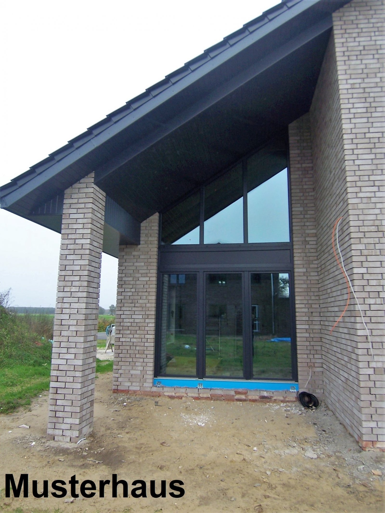 Exklusiver Neubau – Satteldachbungalow