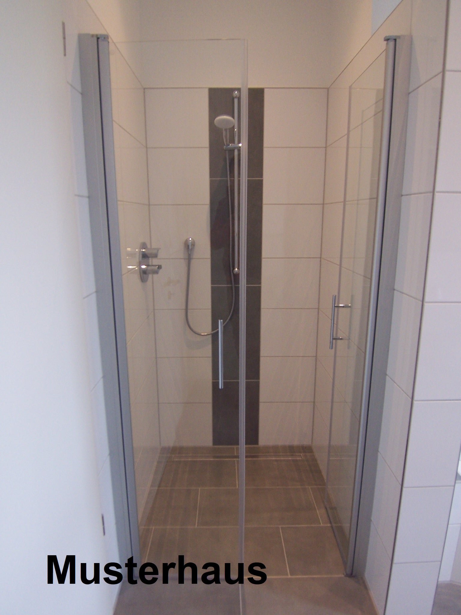 Exklusiver Neubau – Satteldachbungalow