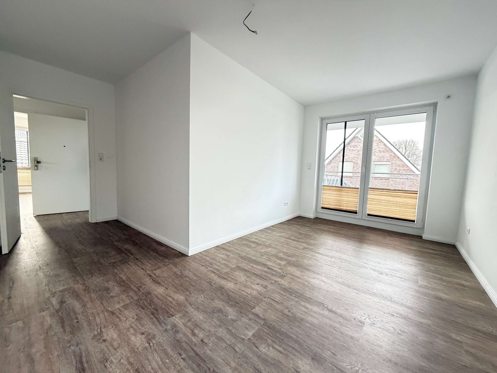 Käufer Provisionsfrei! Wertstabil &amp; energieeffizient: Dreifamilienhaus in begehrter Wohnlage