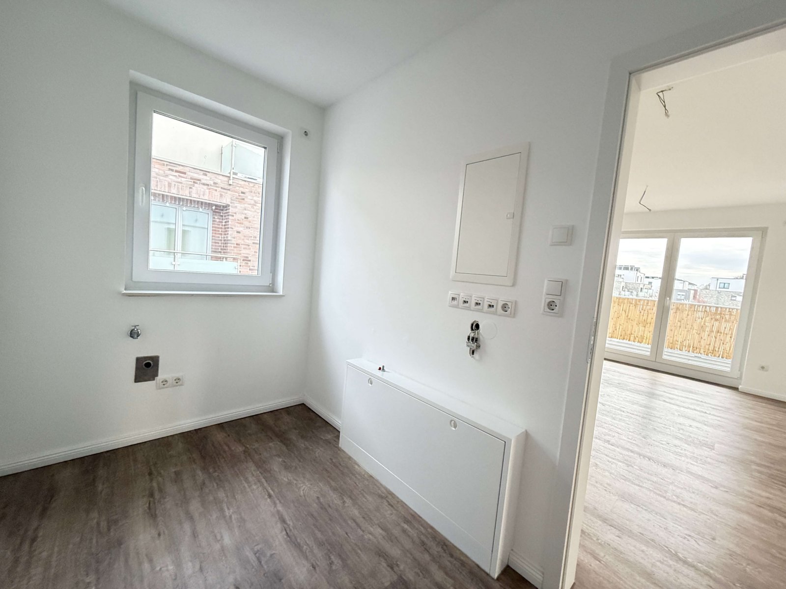 Käufer Provisionsfrei! Wertstabil &amp; energieeffizient: Dreifamilienhaus in begehrter Wohnlage