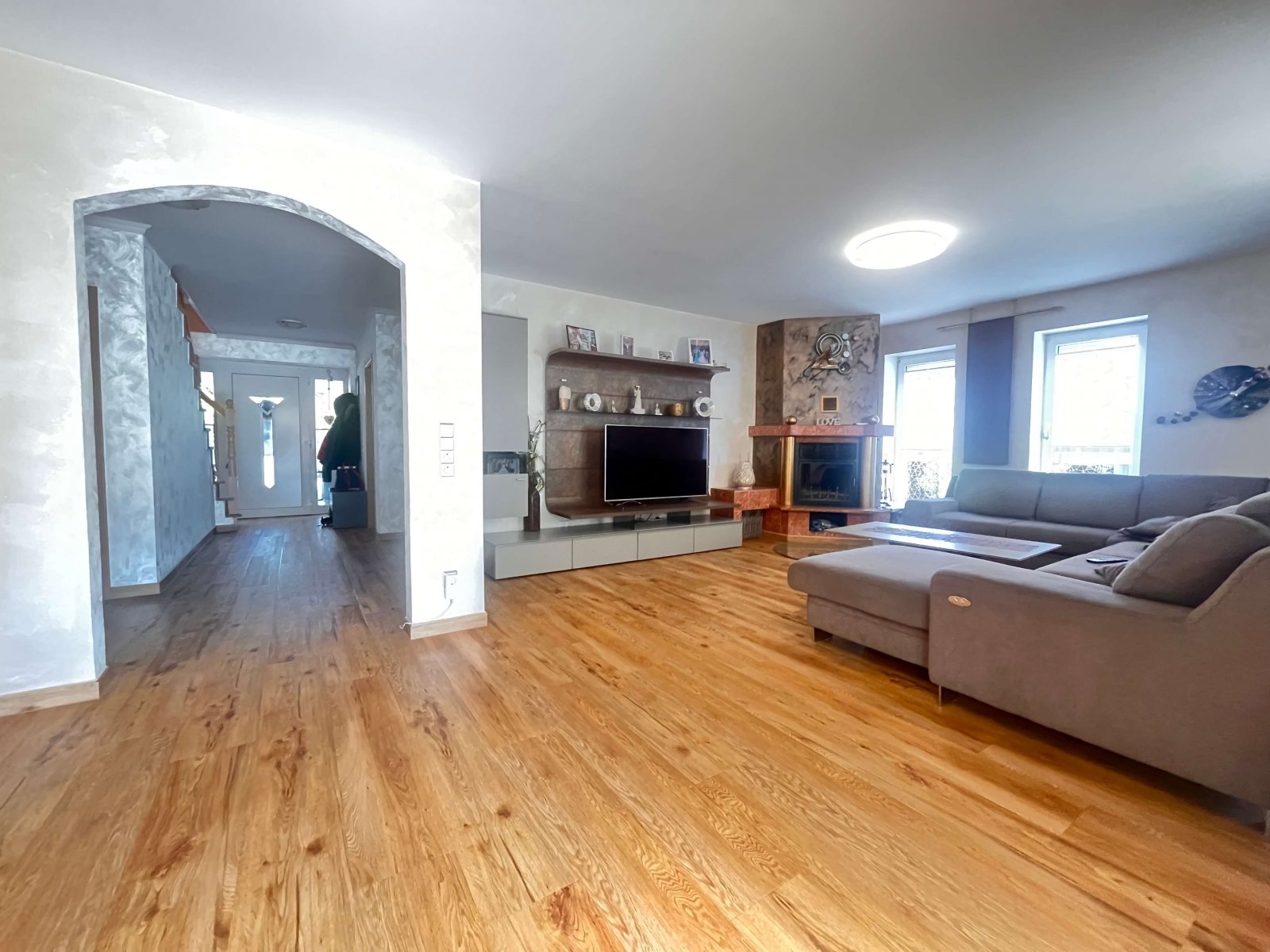 Käufer Provisionsfrei! Charmantes Einfamilienhaus mit viel Platz zum Leben!