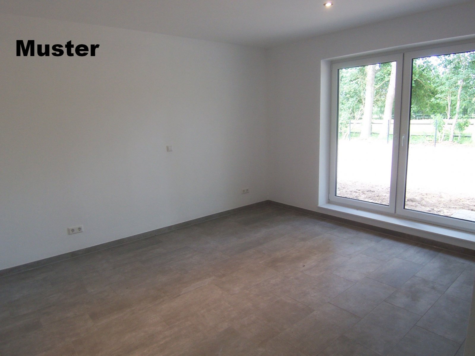 Ansprechender Neubau – Walmdachbungalow top Ausstattung