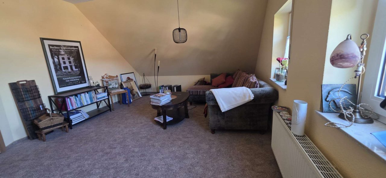 Wohn-/Schlafzimmer OG Wohn-/Schlafzimmer OG
