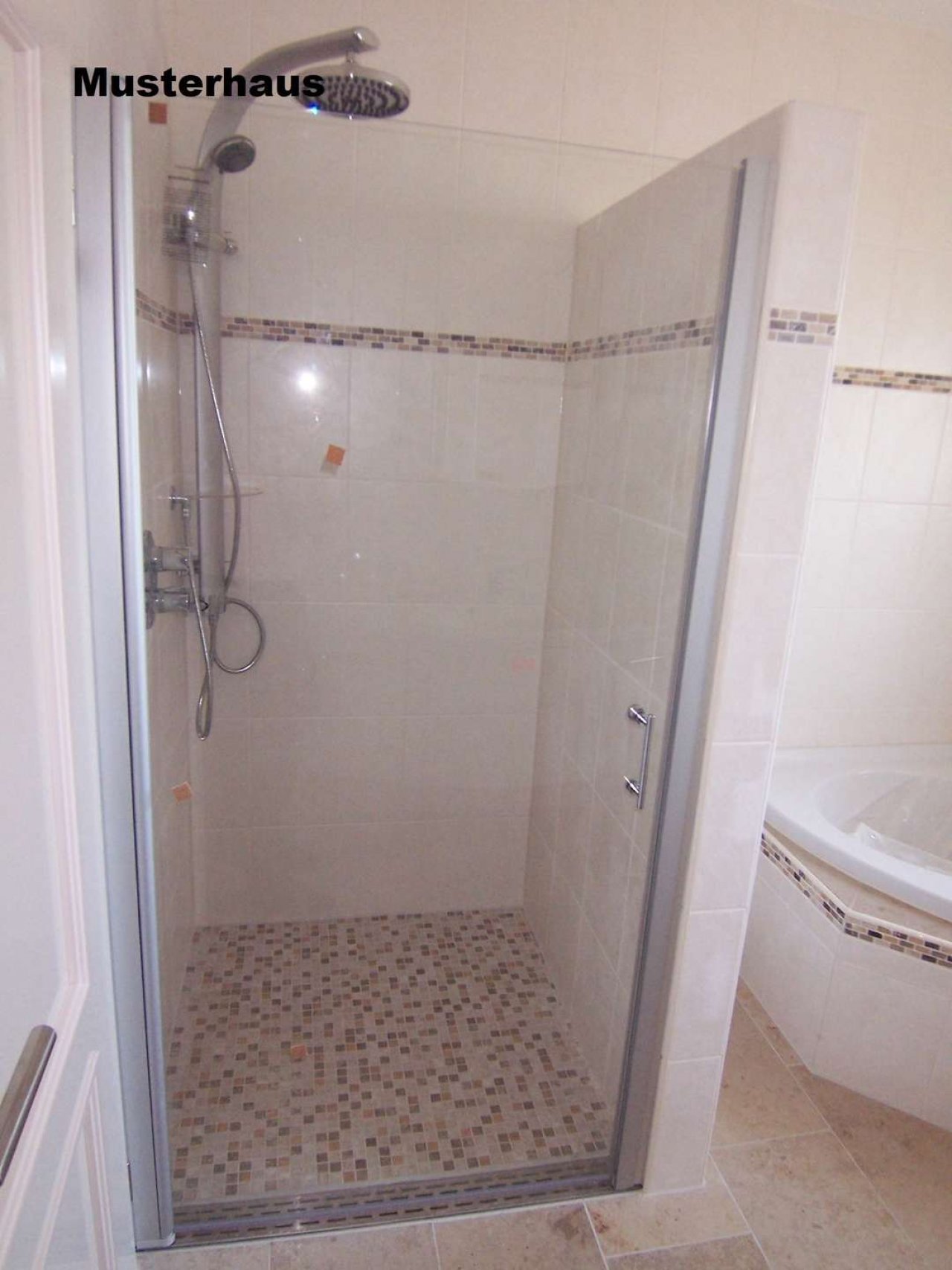 Badezimmer EG Badezimmer EG
