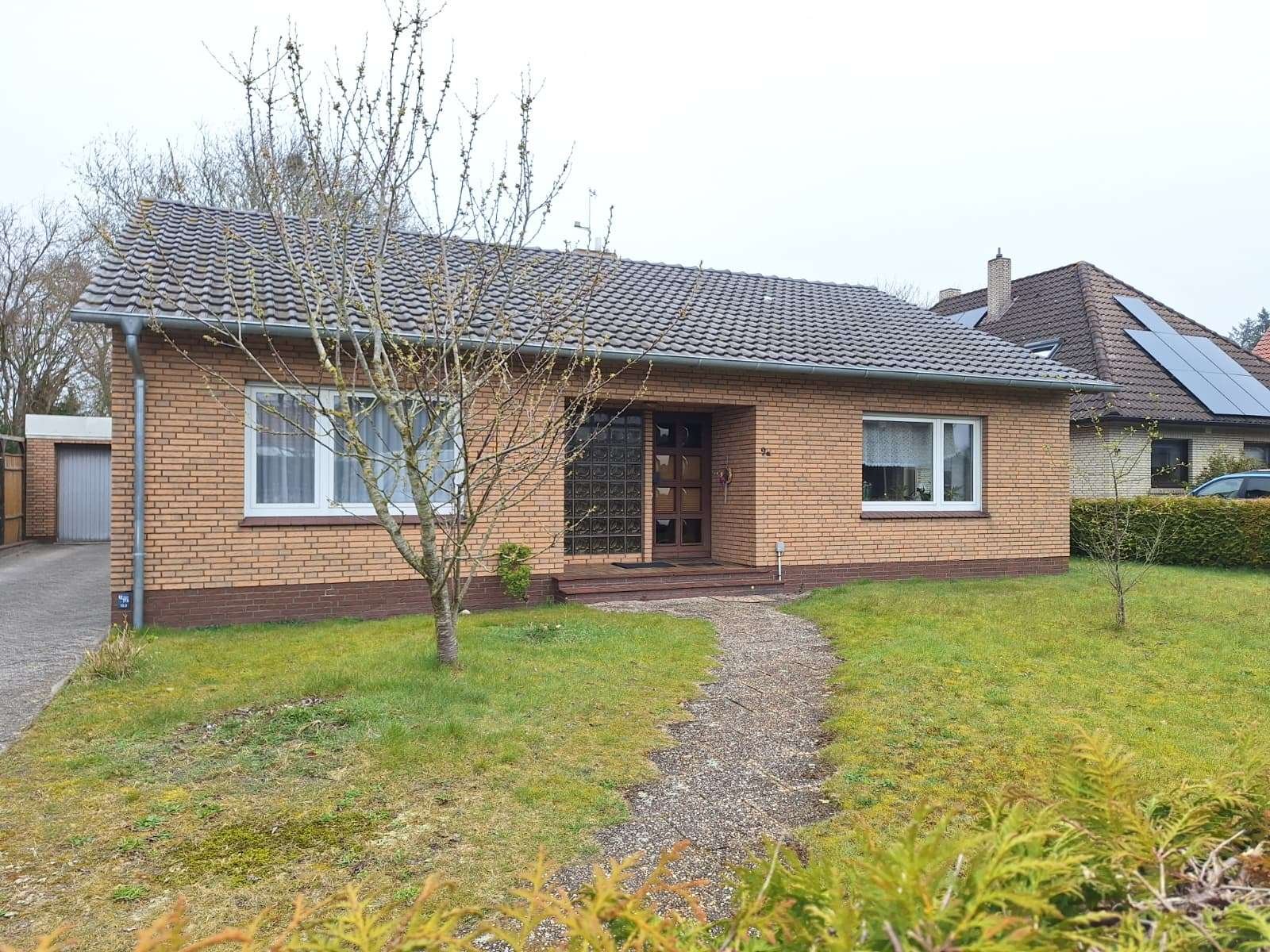 Einladender Bungalow wartet auf neuen Glanz Einladender Bungalow wartet auf neuen Glanz