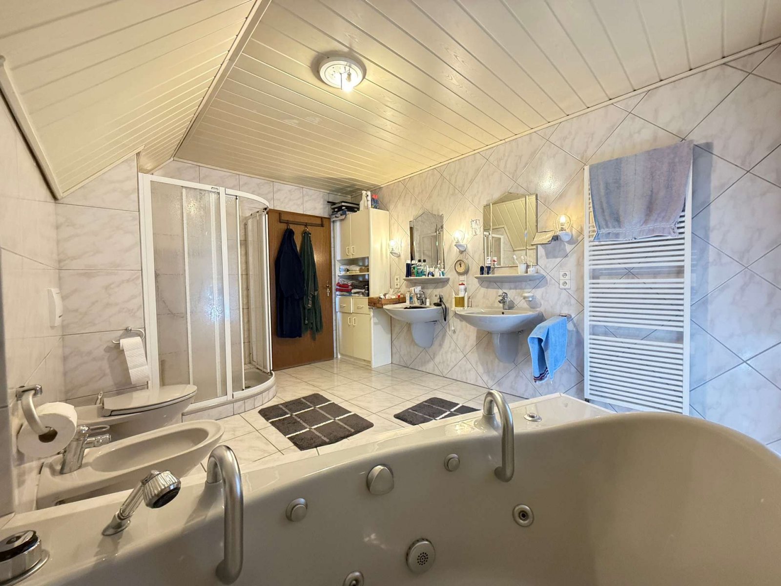 Badezimmer Badezimmer