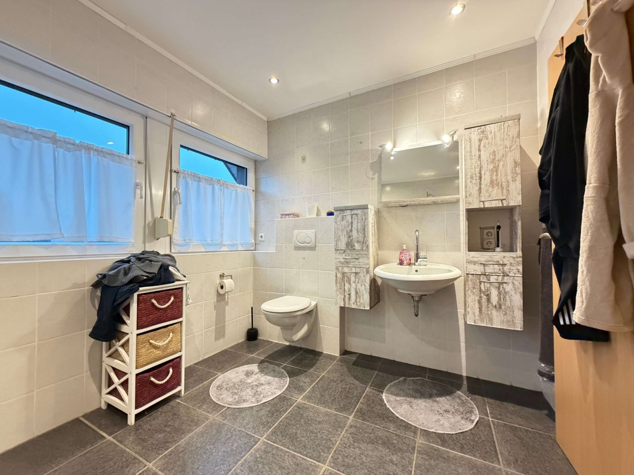 Badezimmer DG Badezimmer DG