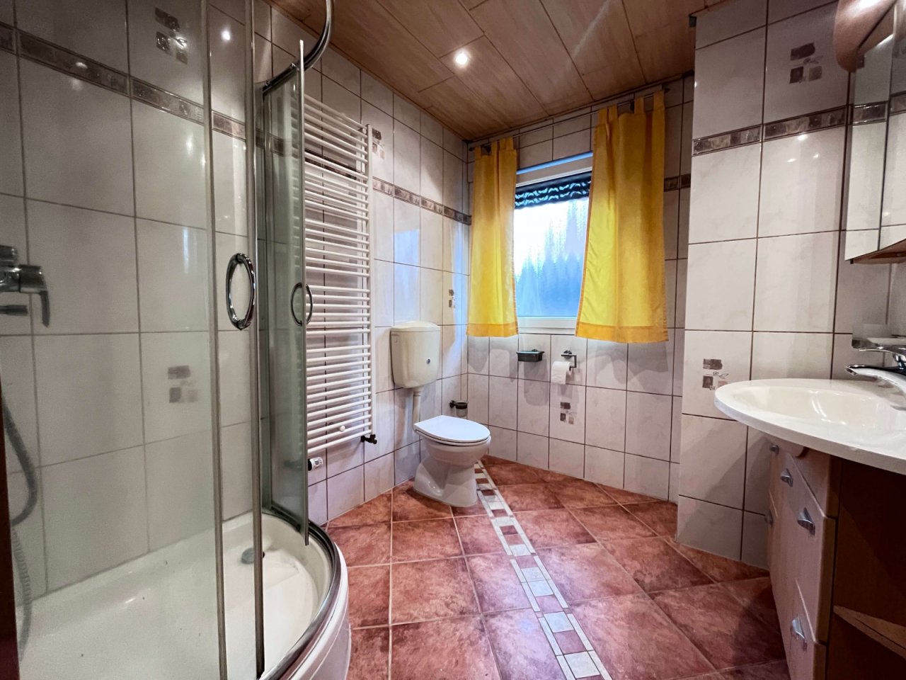 Badezimmer EG Badezimmer EG