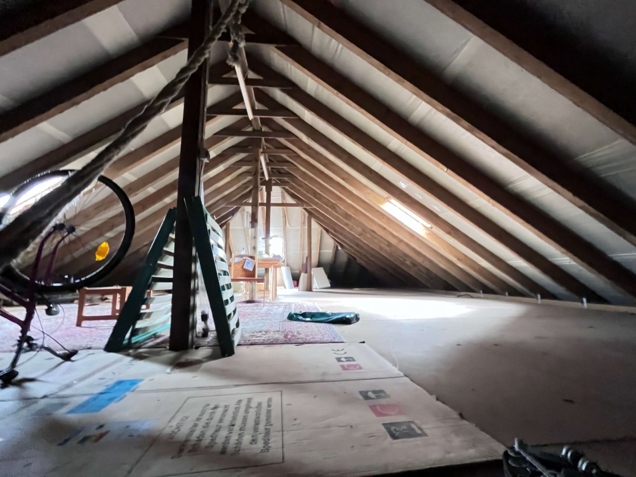 Dachboden ausbaufähig