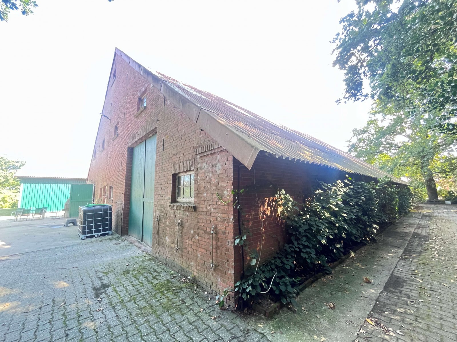 Stallgebäude Stallgebäude