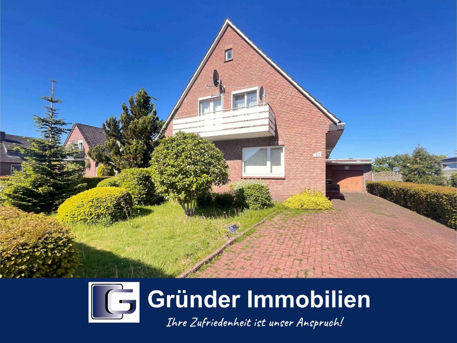Eengezinswoning met potentie - een huis met een ziel wacht op creatieve handen.