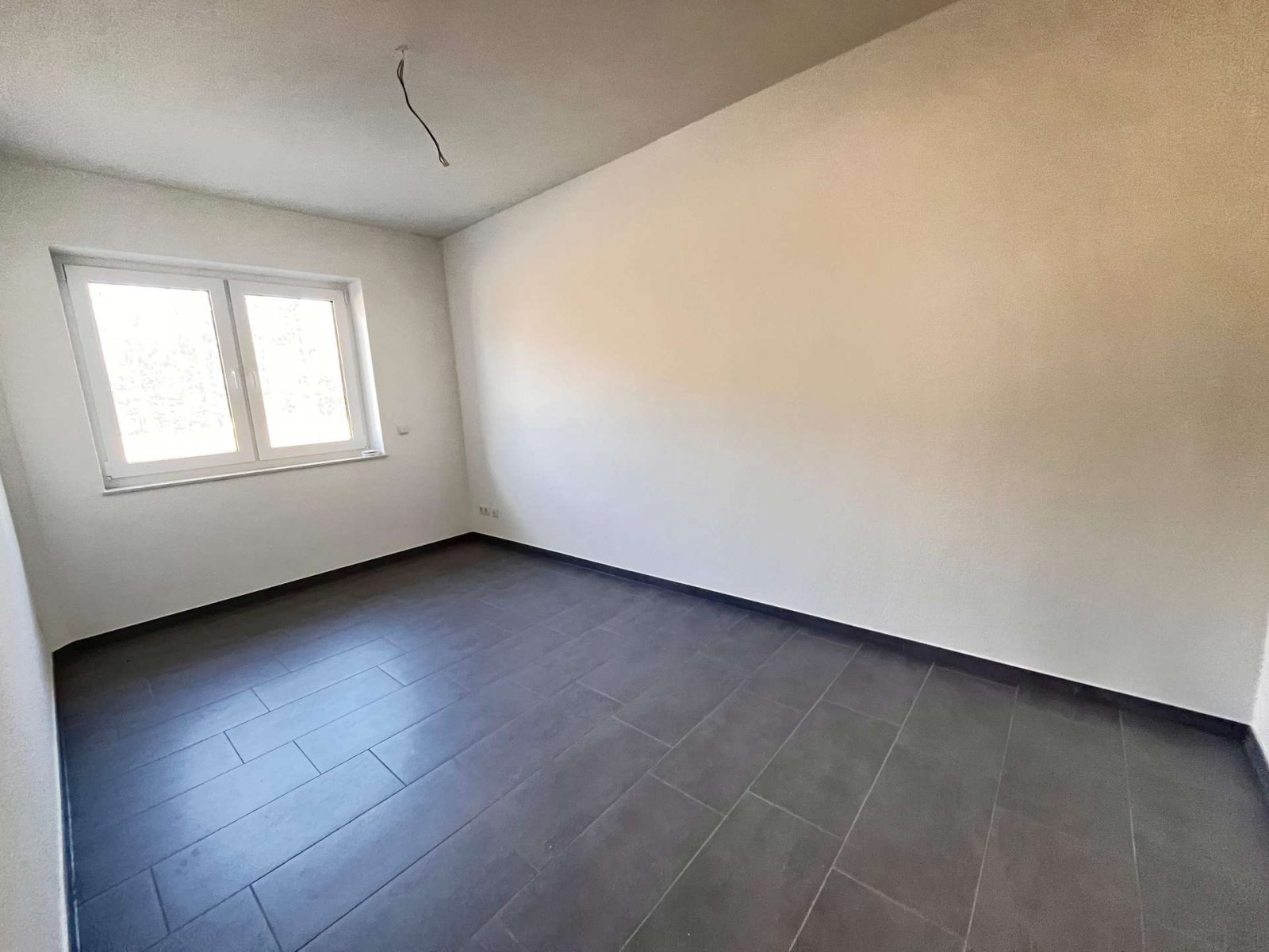 Geen commissie voor kopers: Exclusieve bungalow met schilddak aan het meer (KfW 55) - Droomachtig