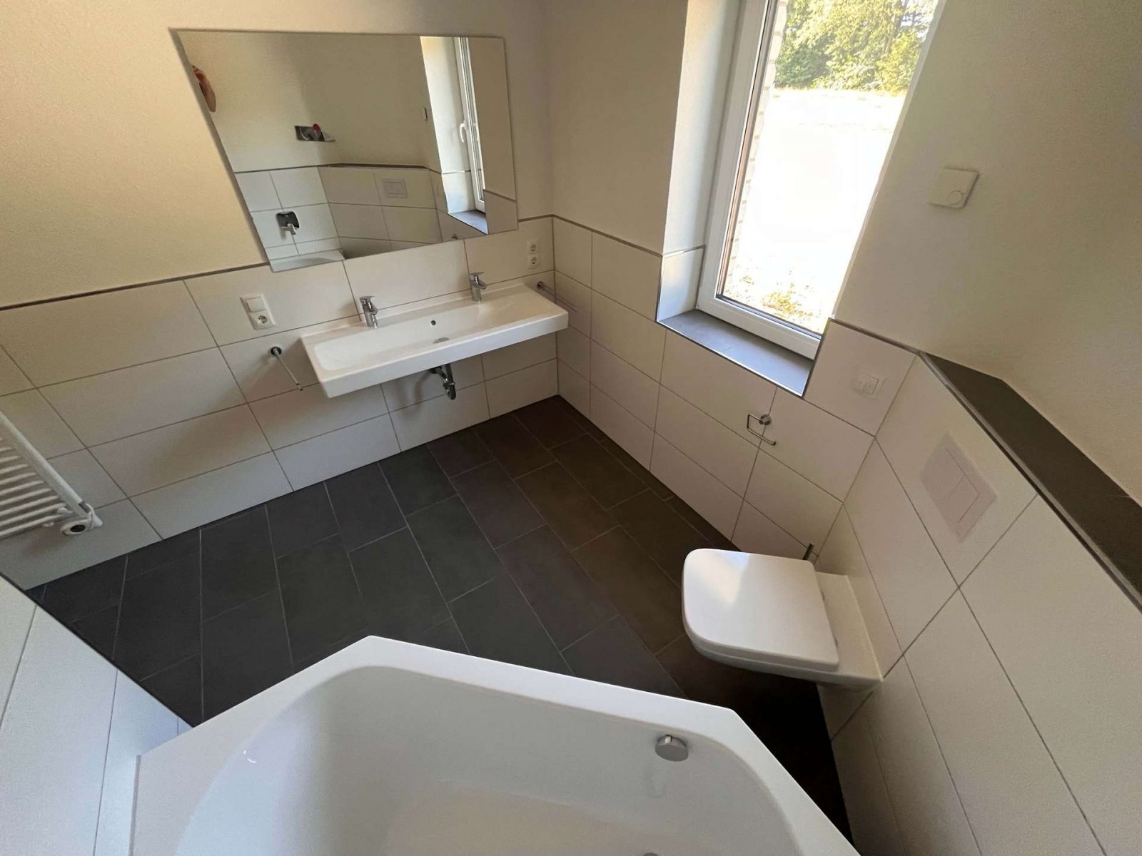 Geen commissie voor kopers: Exclusieve bungalow met schilddak aan het meer (KfW 55) - Droomachtig
