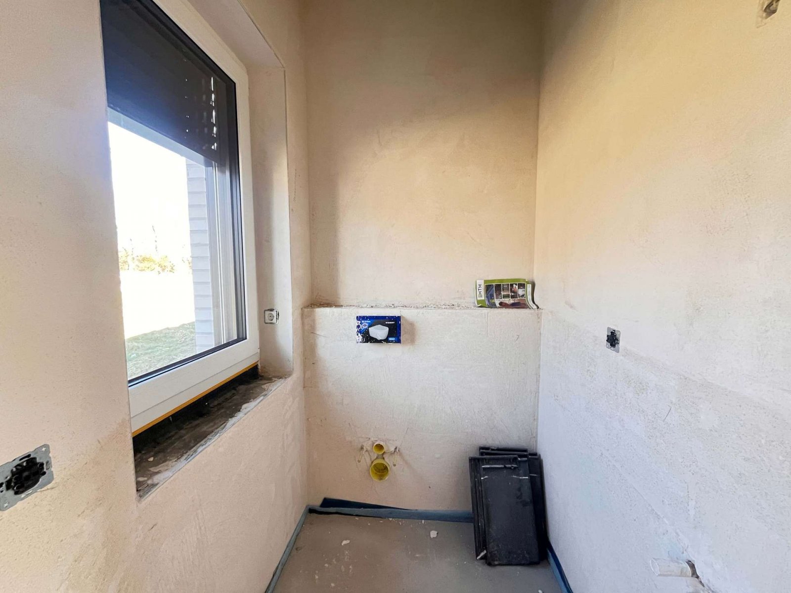 Geen commissie voor kopers! Een gelijkvloerse droomwoning op een unieke locatie aan het meer!